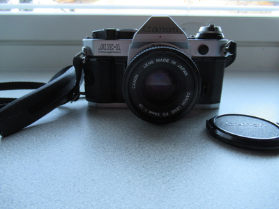 CANON AE-1 järjestelmäkamera