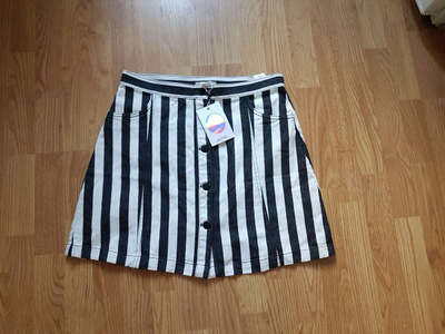 Uusi Monki hame koko 42