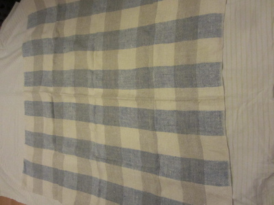 Vanha Pöytäliina v.sin - beige - valkoinen 94 x 94 cm