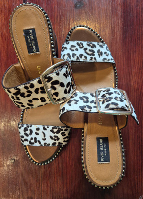 River Island uudet leopard nahkaiset sandaalit 41