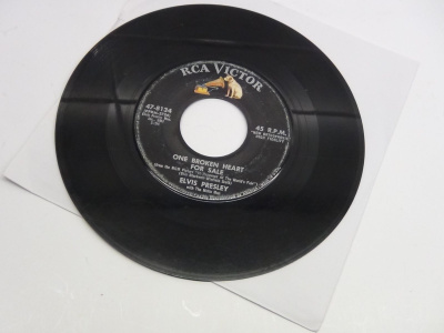 ELVIS PRESLEY 7´THEY REMIND ME TOO MUCH OF YOU,ONE BROKEN...