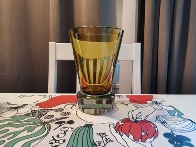 Nuutajärvi taidelasimaljakko, design by Unto Suominen,sig