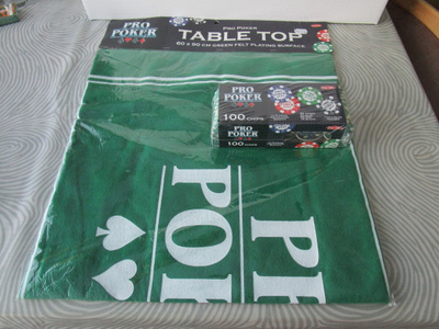Pro Poker pelimerkkejä 100 kpl + pokerimatto