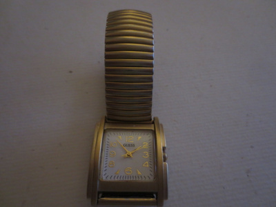 Naisten Guess, Quartz