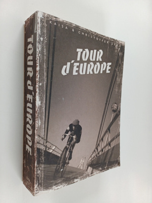 Kaisa Leka : Tour d'Europe : the yoga of road cycling