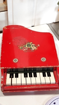 VANHA LASTEN LELU PIANO