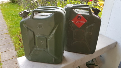 Jerrykannu 2kpl  ( 20L )