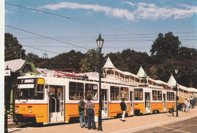 SÄHKÖJUNA BUDAPESTIN ASEMALLA