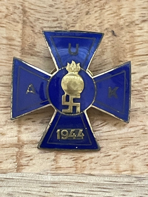 Ilmatorjunnan aliupseerikoulun kurssiristi 1944