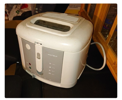 Matsui MDF-100E rasvakeitin 
