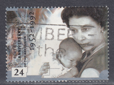 Iso-Britannia 1992 Mi 1389 Queen Elizabeth with Baby Andrew