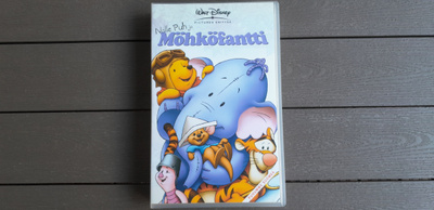 VHS: Nalle Puh Ja Möhköfantti (Disney 2005)