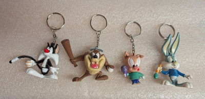 Looney Tunes avainperä neljä erilaista