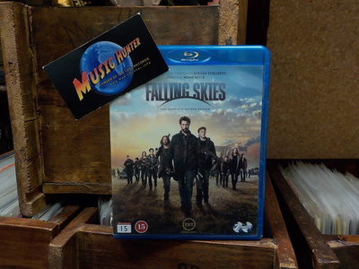FALLING SKIES - THE COMPLETE SECOND SEASON UUSI BLU-RAY