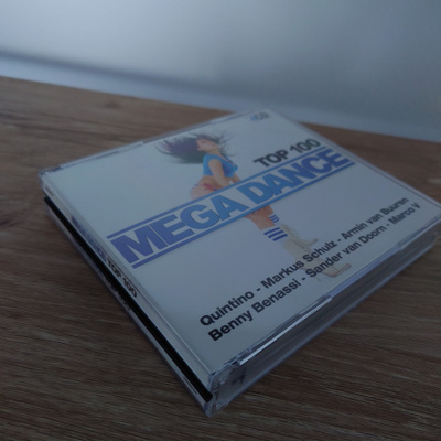 Mega Dance Top 100 (4CD) kokoelma