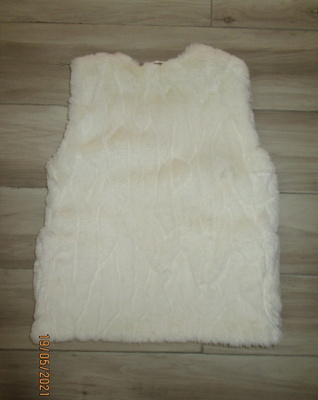 Zara liivi 8-9 vuotiaalle 130cm