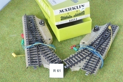 #R61 Märklin sähkövaihdepari 5117 + laatikko