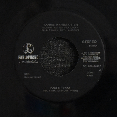Single: Pasi & Pekka - Taakse katsonut en / Etkö nää ...