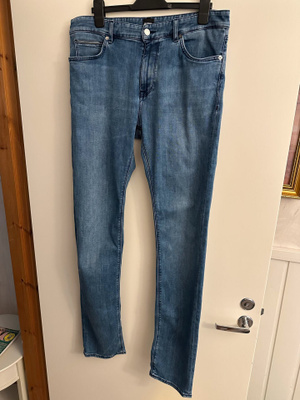 Hugo Boss siniset miesten farkut (33/34)
