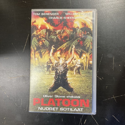 Platoon - nuoret sotilaat VHS