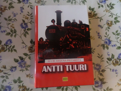 antti tuuri suuri asejuna pietarista
