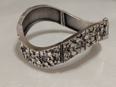 Design K.Kallion, Vintage Hopea, rannekoru, Finland
