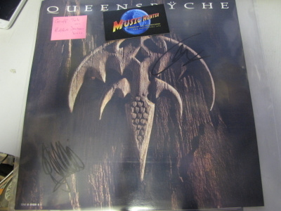 QUEENSRYCHE JENKKI PROMO FLAT KAHDELLA NIMMARILLA