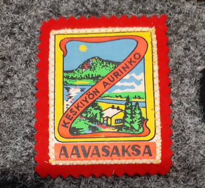 Aavasaksa Keskiyön aurinko vintage kangasmerkki