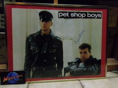 PET SHOP BOYS TAULU NIMMAREILLA