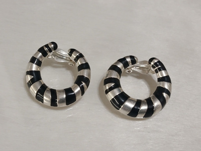 vintage Cabochon korvakorut emaloitu silver plated