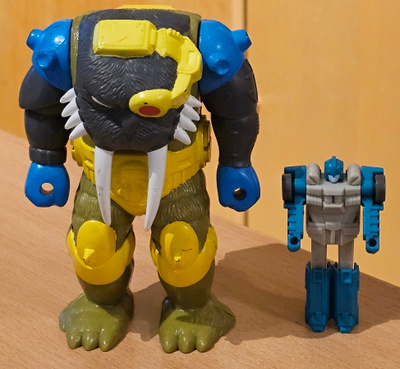 Transformers G1 LONGTOOTH (1989) Pretenders