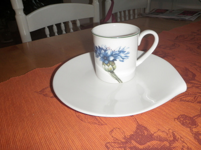Villeroy & Boch Flow lautanen,muki,kulho ja tarjoilulautanen