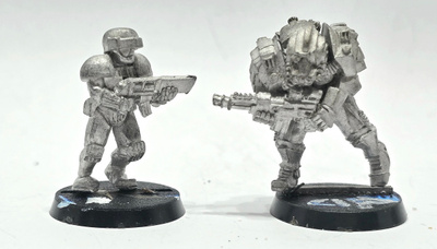 Warzone Mutant Chronicles ja Harlequin figuurit [S143]