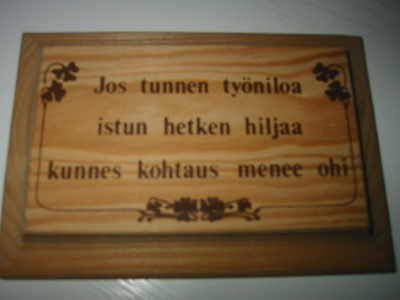 KIVA TYÖNILO-KOHTAUS PUUTAULU