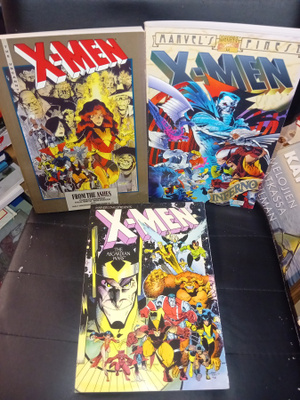 3 kpl X-MEN sarjakuva-albumi paketti  ( SIS POSTIKULU  )