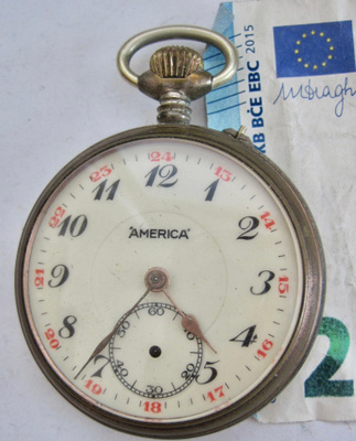 VANHA Kello America