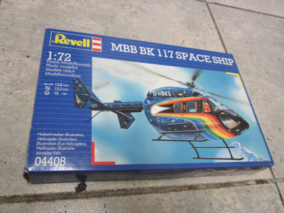 REVELL 1/72  4462 MBB BK 117 A3 SPACESHIP