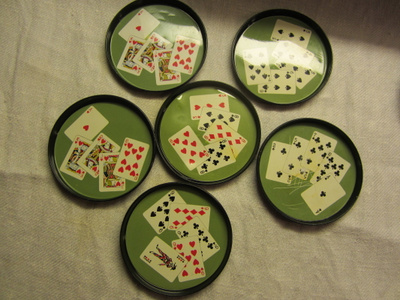 Peltiset lasinaluset 6 kpl GWS pelikortit ja pokeriohjeet