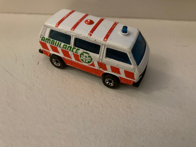 VW T3 Ambulance Matchbox n. 1/64 kokoa.