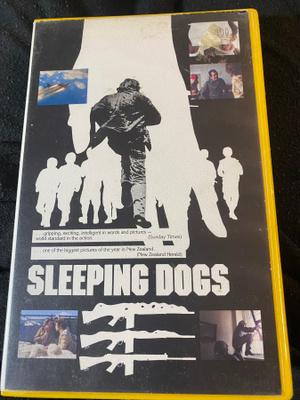 Sleeping Dogs (Roger Donaldson, 1977) VHS