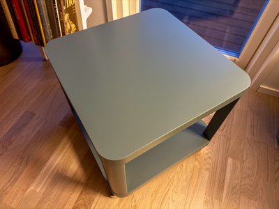 Ikea TINGBY apupöytä + pyörät, turkoosi