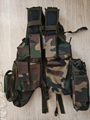 AIRSOFT TAISTELULIIVI (S/M)