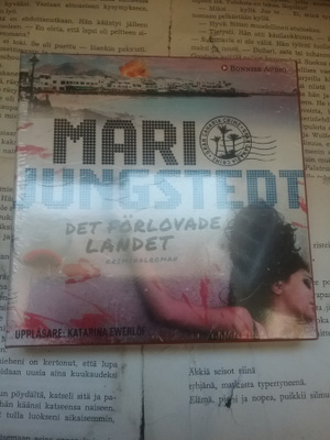 Mari Jungstedt - Det förlovade landet (audio)