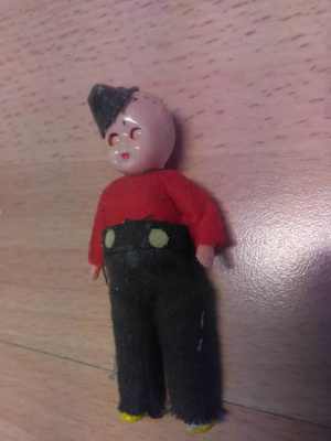 Pieni nukke