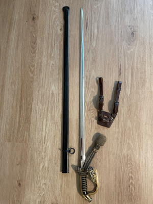 Maavoimien  upseerimiekka  M/22 + kannike 1920-1930 luku
