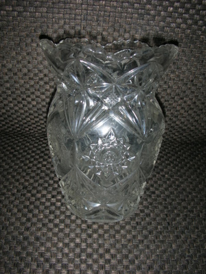 Puristelasia maljakko