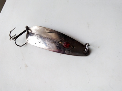 Red Eye Lures Evil Eye Lusikkauistin helmellä 7cm