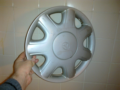 Toyota pölykapseli, HYVÄ!! **EI HV**