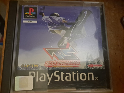 SLES02304 Trick'n Snowboarder Black Label videopeli CIB PAL