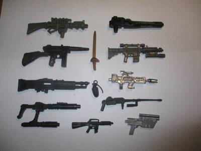G.I. Joe, Action Man, yms. aseita